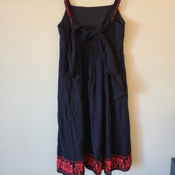 Modcloth black red embroidered tie back dress - Picture 6 of 6